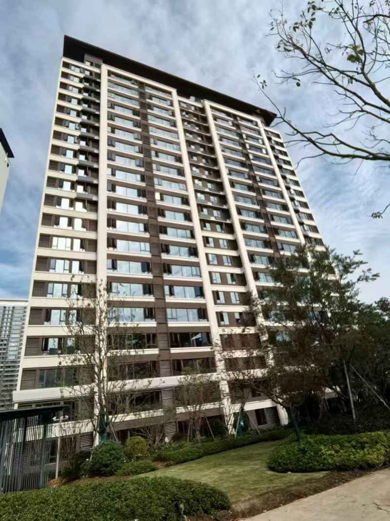 湖北交投汉江襄阳生态城项目二期阳台壁挂太阳能项目