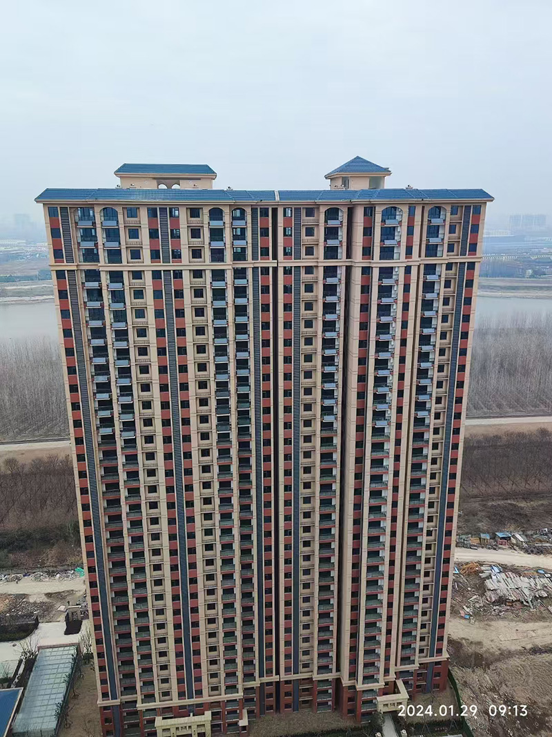 武汉蔡甸汉水新城三期阳台壁挂太阳能项目