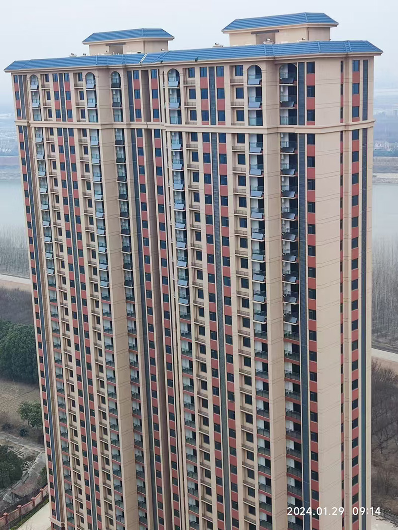 武汉蔡甸汉水新城三期阳台壁挂太阳能项目